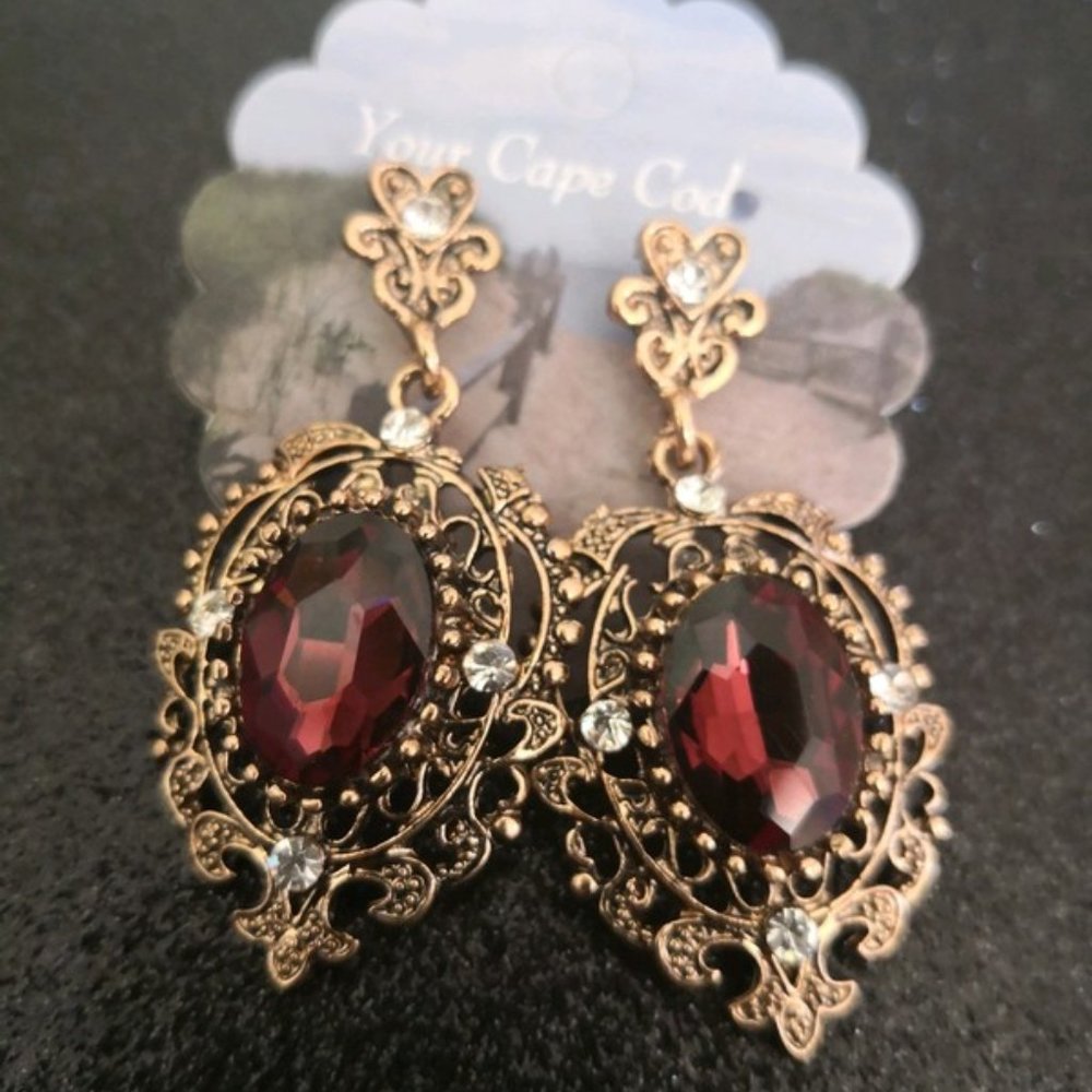 NEW Earrings “Secret of the Old Alley”